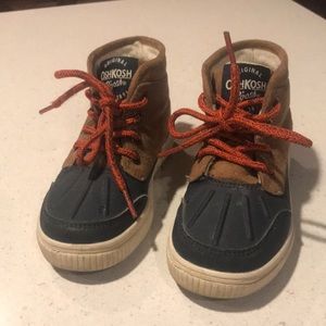 Osh Gosh duck boots size 9